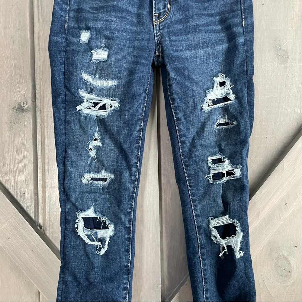 American Eagle Next Level Stretch Jegging Size 2 Short‎ distressed with lining - Picture 4 of 7